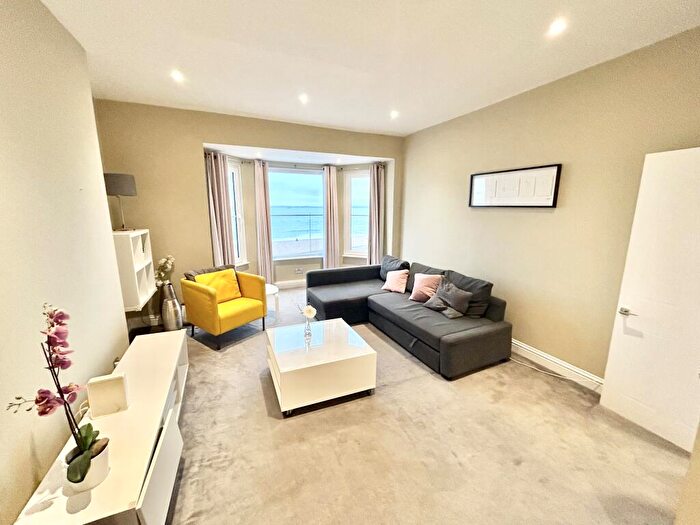 2 Bedroom Apartment To Rent In South Parade, Southsea, PO4