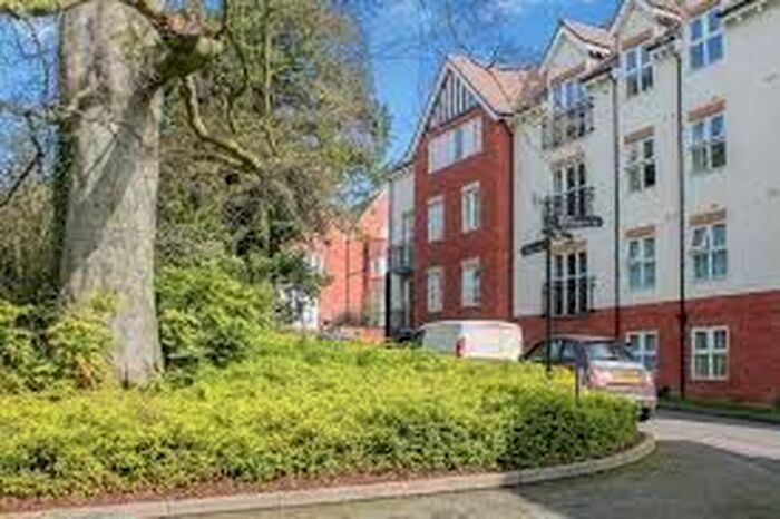 2 Bedroom Flat To Rent In Honeywell Close, Oadby, Leicester, LE2