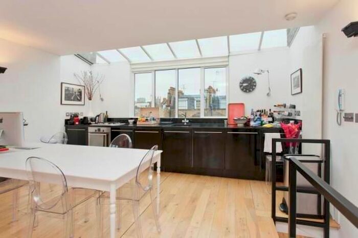 2 Bedroom Flat To Rent In Sutherland Place, Notting Hill, London, W2