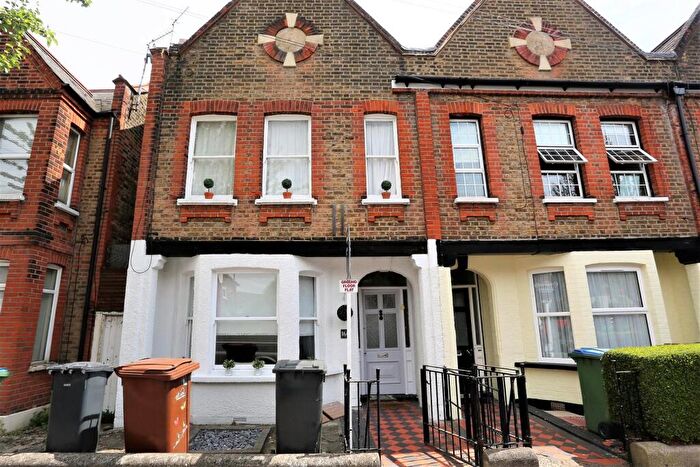 1 Bedroom Flat To Rent In Fleeming Road, Walthamstow, London, E17