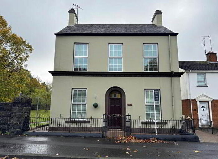 5 Bedroom Detached House For Sale In Parkview Street, Craigavon, BT66