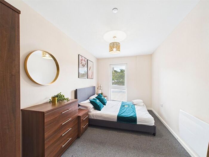 2 Bedroom Apartment To Rent In City Road, Manchester, M15