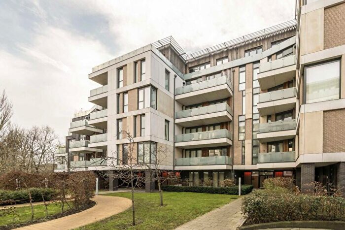 3 Bedroom Flat To Rent In Quebec Way, Rotherhithe, SE16