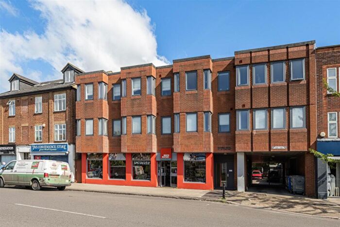 1 Bedroom Flat To Rent In Victoria House, - Victoria Street, St Albans, Herts, AL1