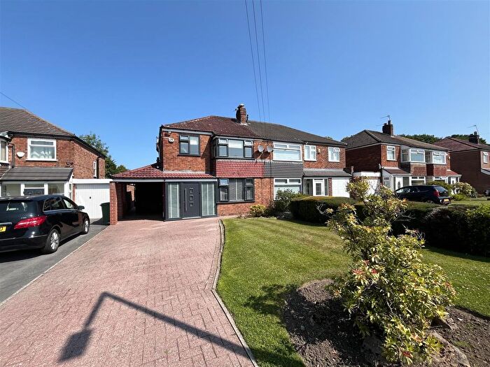 3 Bedroom Property To Rent In Hilary Avenue, Heald Green, Cheadle, SK8