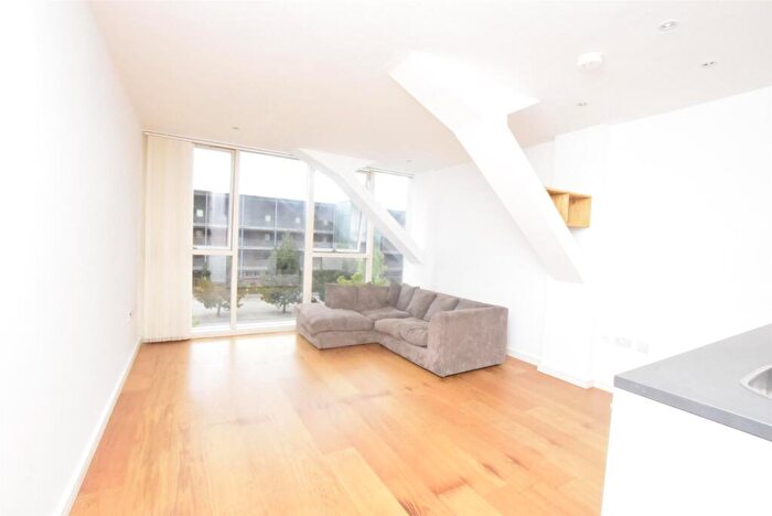 1 Bedroom Apartment To Rent In Airpoint, Skypark Road, Bristol, BS3