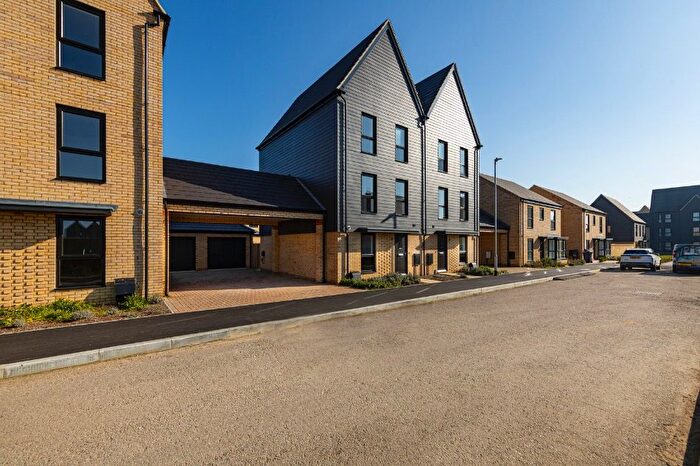 4 Bedroom Semi Detached House For Sale In Royce Street, So Resi Sheepfold, CB23