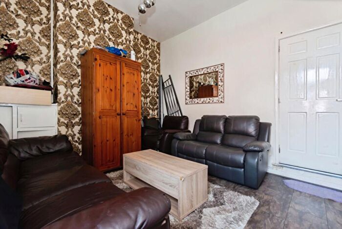 2 Bedroom Terraced House For Sale In Fallows Road, Birmingham, West Midlands, B11 - Photo 3
