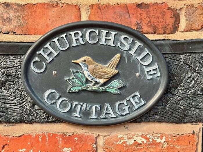 2 Bedroom Cottage For Sale In Nantwich Road, Wrenbury, Cheshire, CW5