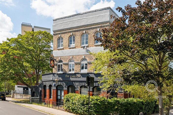 2 Bedroom Flat For Sale In Grafton Road, NW5