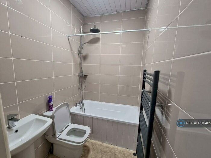 2 Bedroom Terraced House To Rent In Ford Street, Burnley, BB10