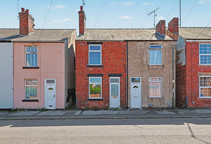 2 Bedroom Semi-Detached House For Sale In Redvers Buller Road, Chesterfield, S40