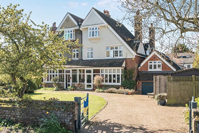 5 Bedroom Detached House For Sale In Morley Road, Chislehurst, BR7