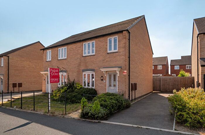 3 Bedroom Semi-Detached House For Sale In Morello Drive, Nottingham, Nottinghamshire, NG8
