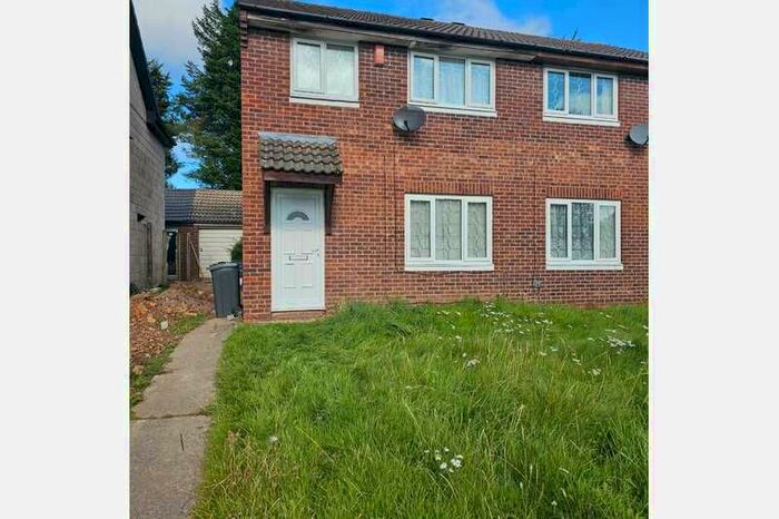 3 Bedroom Semi-Detached House To Rent In Princess Road, Birmingham, B5