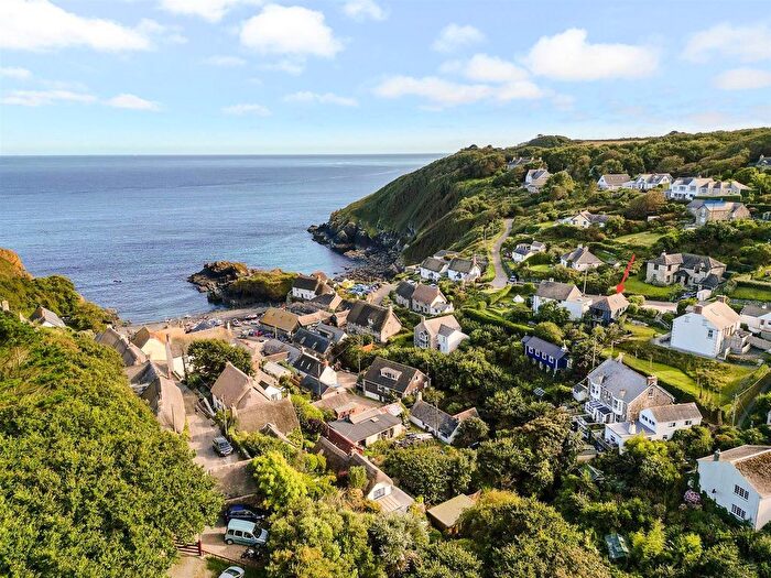 1 Bedroom Detached House For Sale In Coastal Home, Cadgwith, TR12