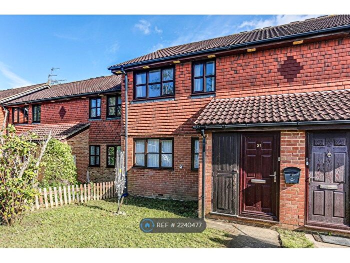 1 Bedroom Maisonette To Rent In Albion Way, Edenbridge, TN8