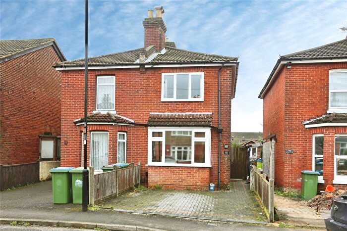 3 Bedroom Semi Detached House For Sale In Pinegrove Road, Southampton, Hampshire, SO19