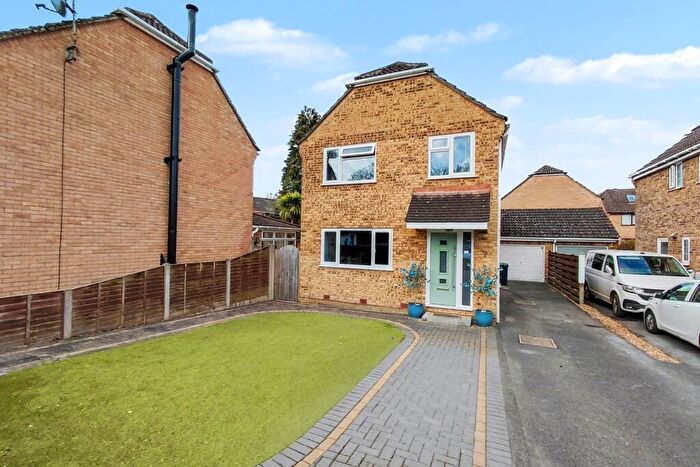 4 Bedroom Detached House For Sale In Verwood, BH31