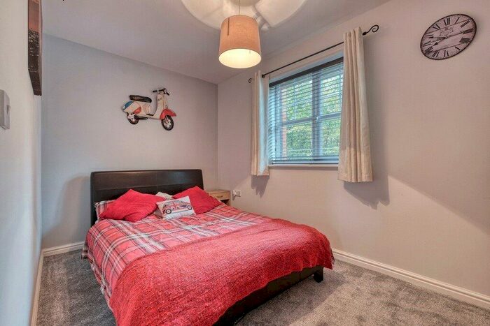 2 Bedroom Apartment To Rent In Design Close, Bromsgrove, Worcestershire, B60