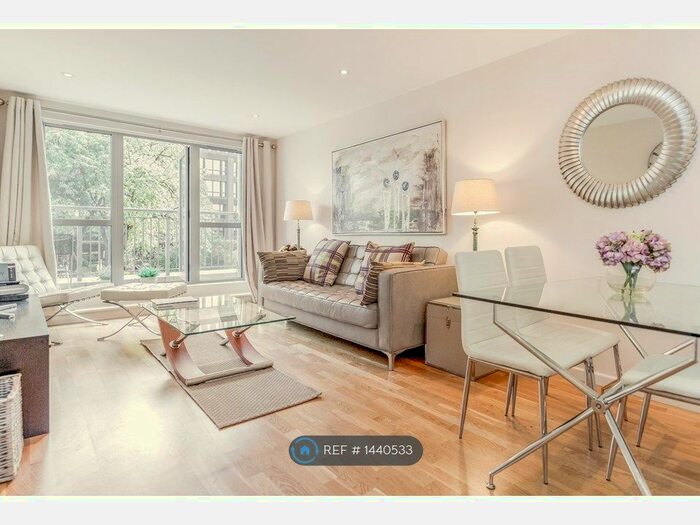 2 Bedroom Flat To Rent In Church Street East, Woking, GU21