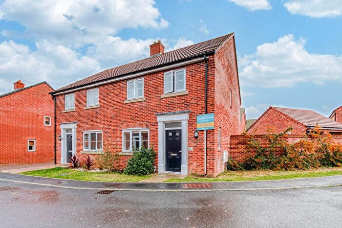 4 Bedroom Semi-Detached House For Sale In Steve Read Way, Horsford, NR10