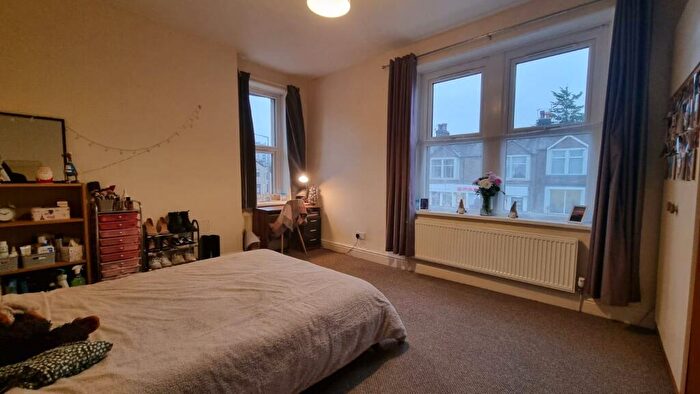 4 Bedroom Private Hall To Rent In Gordon Terrace, Lancaster, LA1