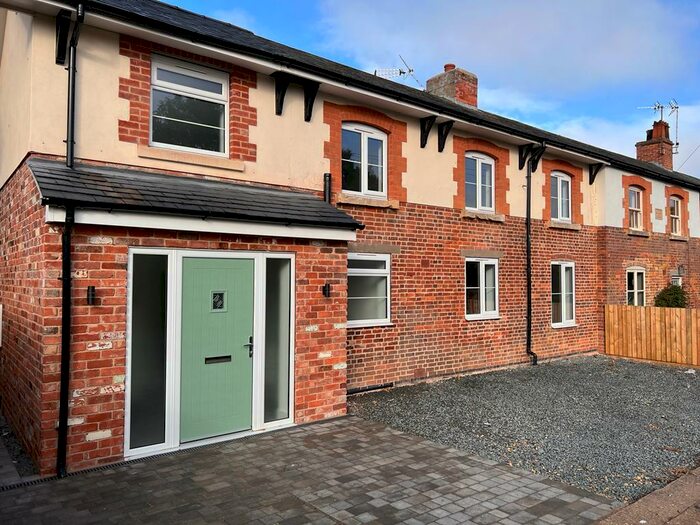5 Bedroom House To Rent In The Drift, Harlaxton, Grantham, NG32