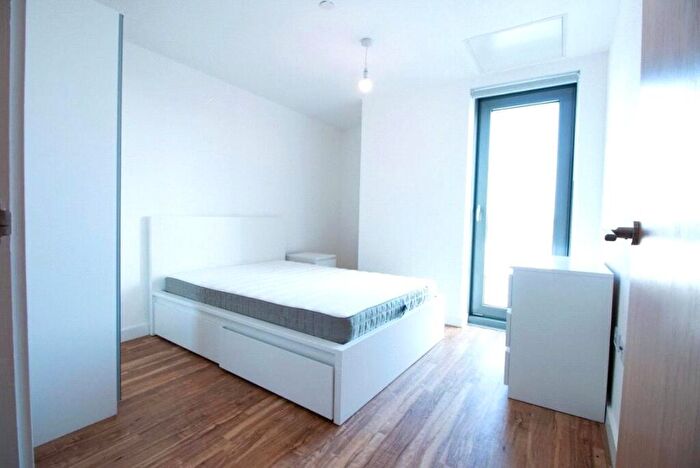 1 Bedroom Flat To Rent In The Tower, Plaza Boulevard, Liverpool, L8