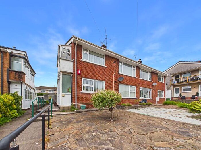 2 Bedroom Maisonette For Sale In Cefn Graig, Cardiff., CF14