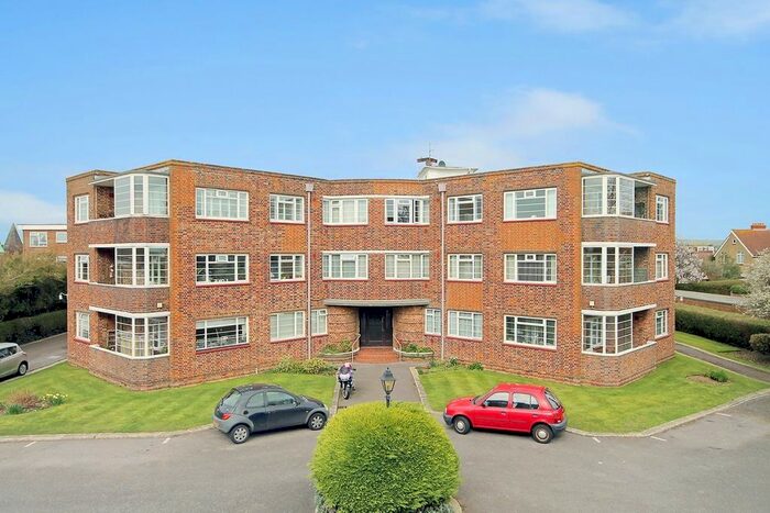 1 Bedroom Flat To Rent In Amberley Court, Mill Road, BN11