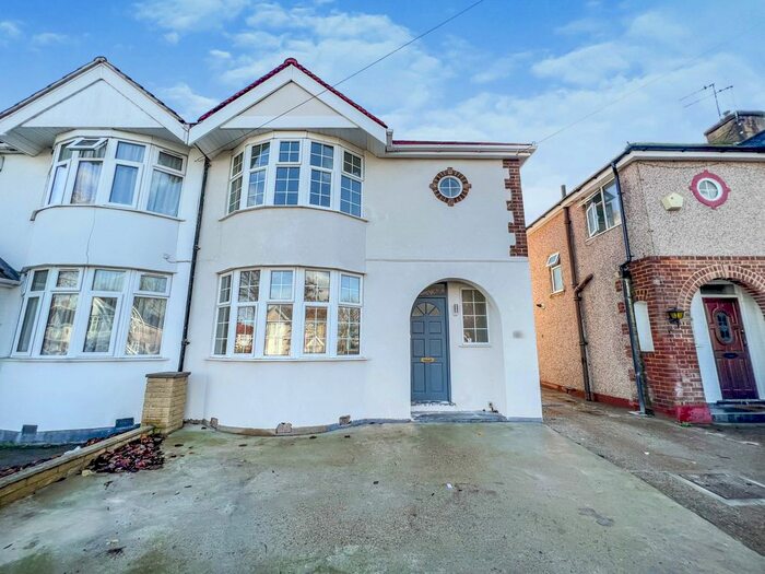 3 Bedroom Semi-Detached House To Rent In Somervell Road, Harrow, HA2