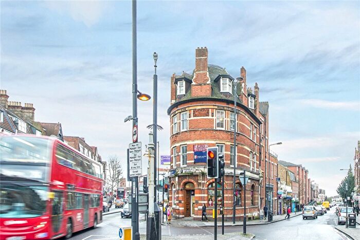 1 Bedroom Flat To Rent In Streatham High Road, London, SW16
