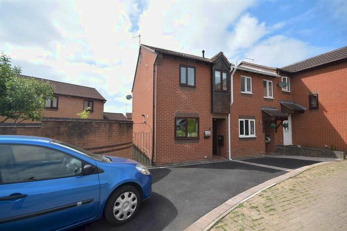 2 Bedroom Town House To Rent In Naseby Road, Belper, DE56