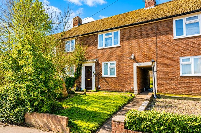 1 Bedroom Maisonette For Sale In Gorham Drive, St. Albans, Hertfordshire, AL1