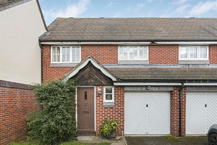3 Bedroom Semi Detached House For Sale In Archer Close, Kingston Upon Thames, KT2