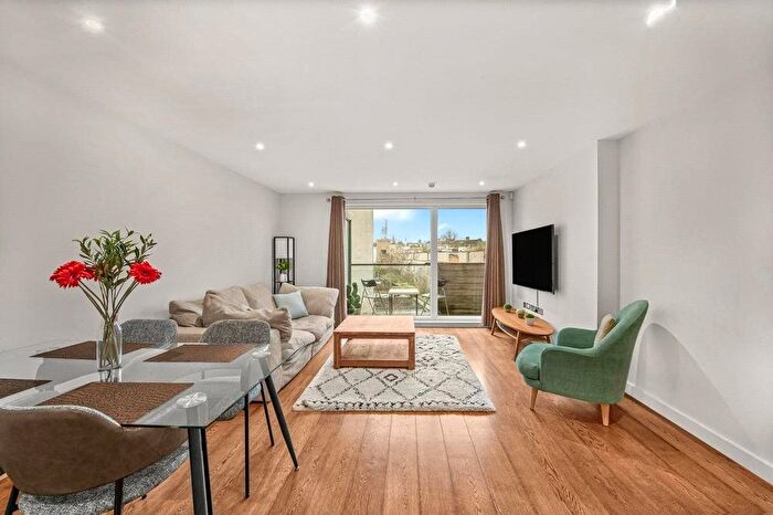 2 Bedroom Flat For Sale In Abbey Road, St John's Wood, London, NW8