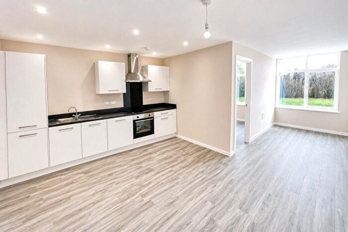 2 Bedroom Apartment To Rent In Goodiers Drive, Salford, M5