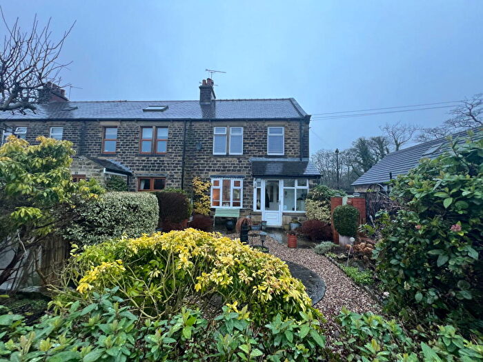 3 Bedroom End Of Terrace House For Sale In Bents Street, Penistone, Sheffield, S36