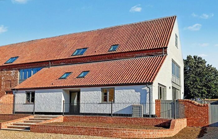 4 Bedroom Barn Conversion For Sale In Burnham Market, Norfolk, PE31