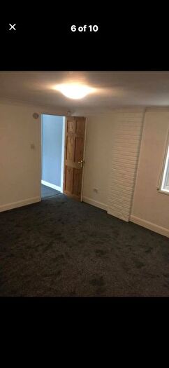 1 Bedroom Flat To Rent In London Road, London, SW16