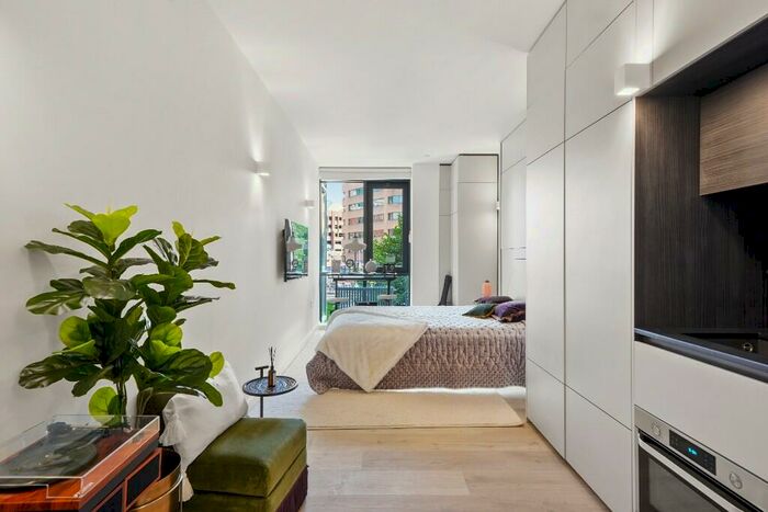 3 Bedroom Terraced House To Rent In Hall Lane, YO62