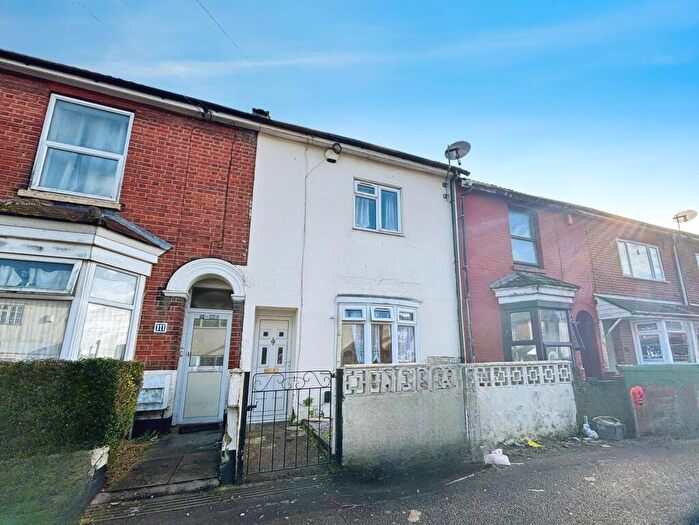 3 Bedroom House For Sale In Northumberland Road, Southampton, SO14