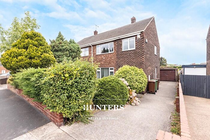 3 Bedroom Semi-detached House For Sale In Davis Avenue, Castleford, WF10
