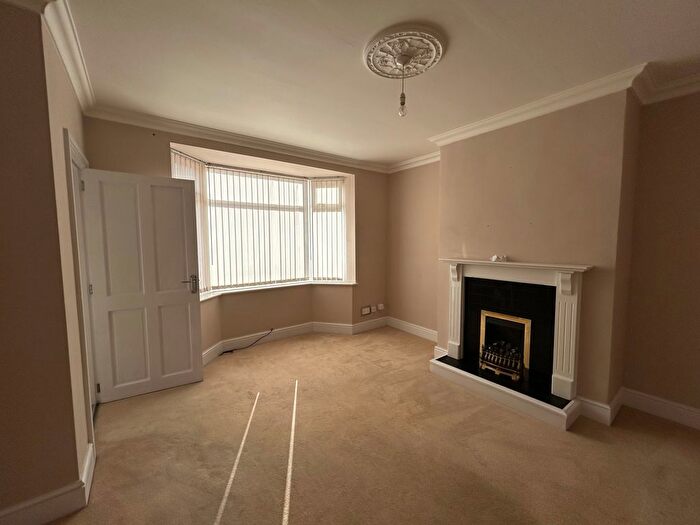 2 Bedroom Semi-Detached House To Rent In Bawtry Road, Sheffield, S9