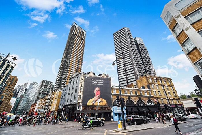 3 Bedroom Flat To Rent In Great Eastern Street, Shoreditch, London, EC2A