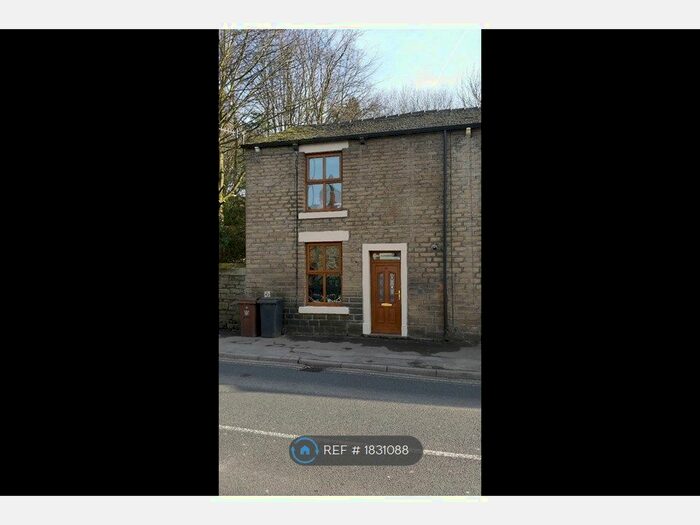 2 Bedroom End Of Terrace House To Rent In High Street West, Glossop, SK13