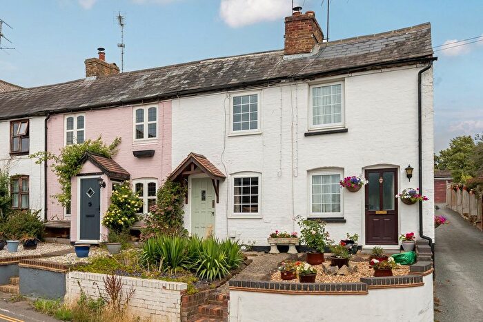 2 Bedroom Cottage For Sale In Sundon Road, Harlington, LU5