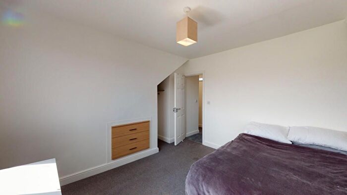 6 Bedroom Semi-Detached House To Rent In Shoreham Street, Sheffield, S2