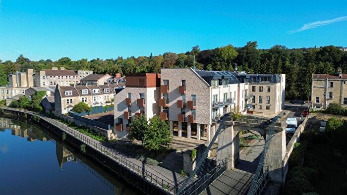 2 Bedroom Flat To Rent In River View Court, Victoria Bridge Road, Bath, BA1